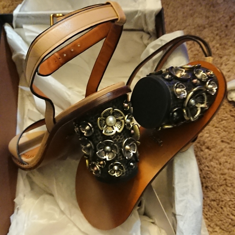Coach Tea Rose beechwood block leather sandal
